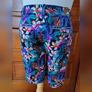 Hudson & Barrow NYC Men's shorts Hibiscus NWT Size 32 Hawian print
